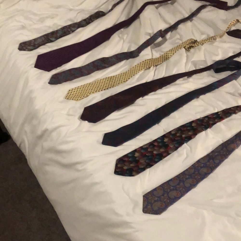 Ties Ties Ties. 8x silk ties to choose from.